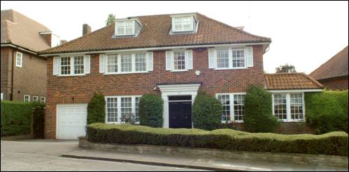 37 Holne Chase